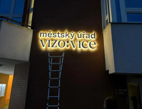 67bf8d2db666b277065108.jpg